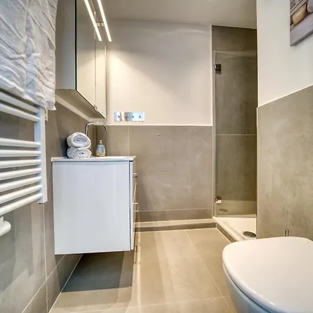 - Haus E, App 0e0901 Apartmán